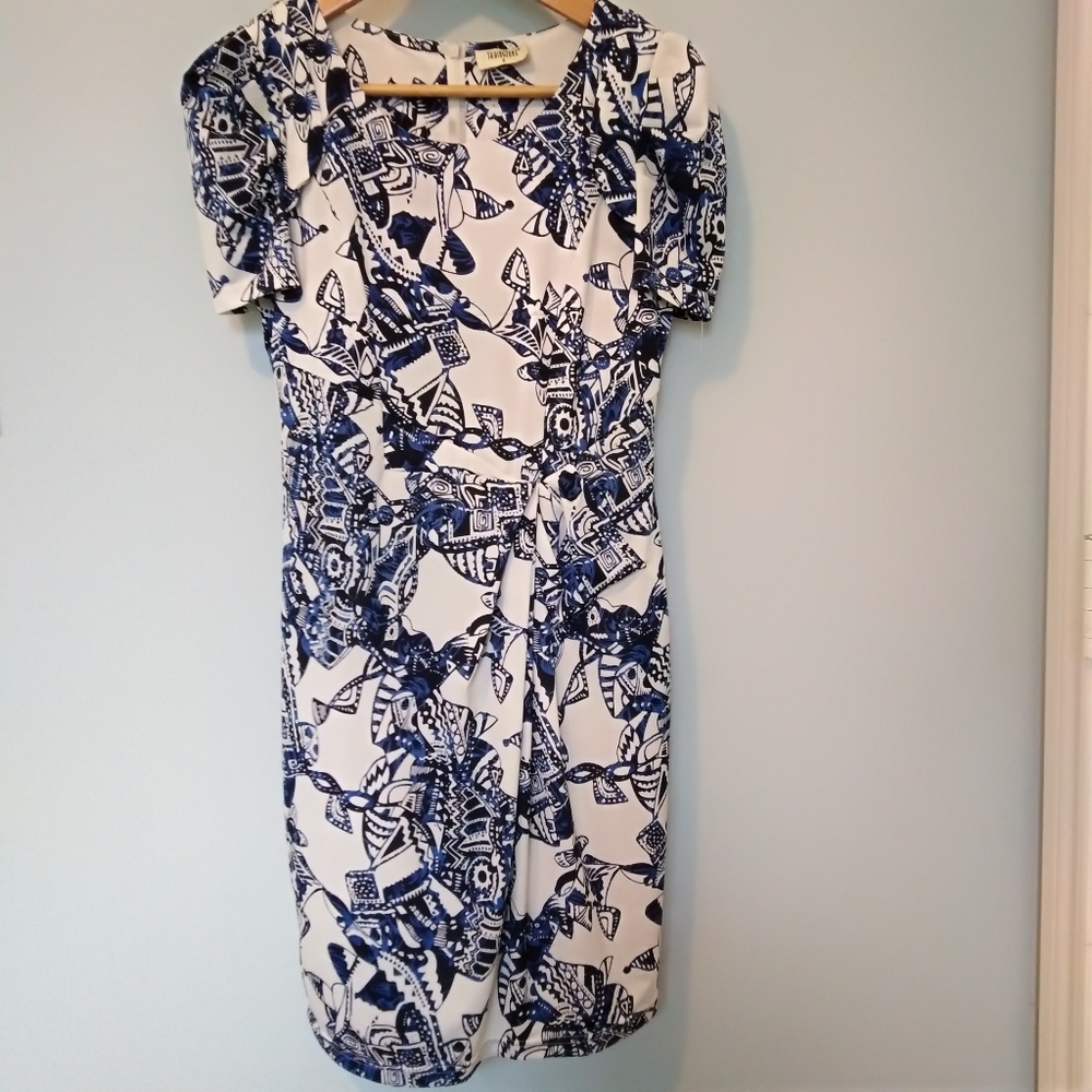 NWOT petite short sleeve dress full piece printed